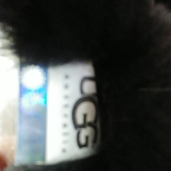 Black UGGS - Picture 7 of 7